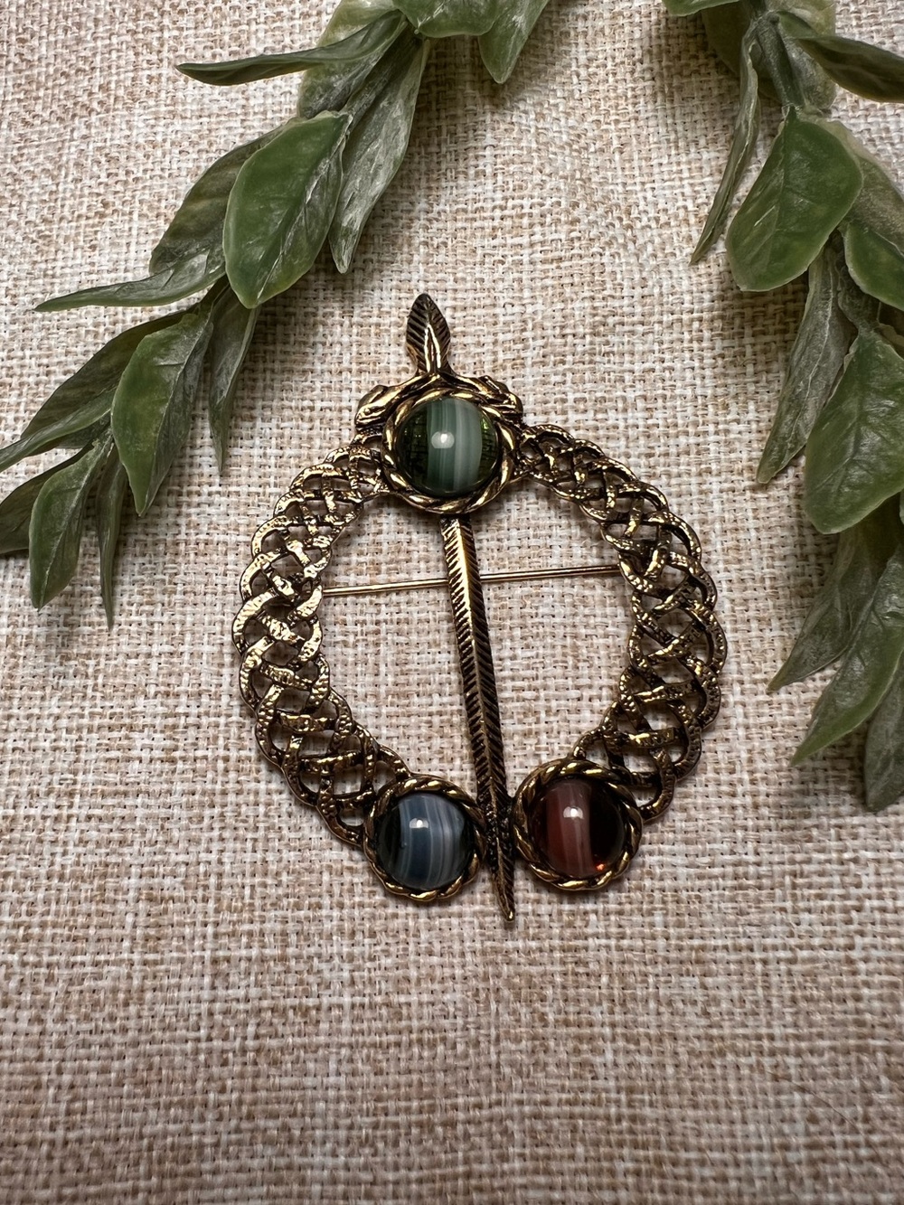 VINTAGE Celtic-Style Glass Bead Braided Scottish Kilt Pin